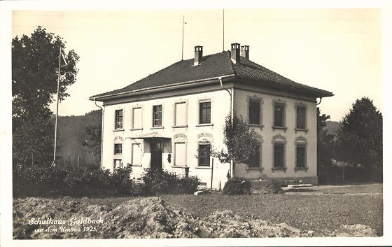 <p>Hasle Goldbach BE Schulhaus vor Umbau 1925,Nr.7456 , Karte Top Zustand</p>