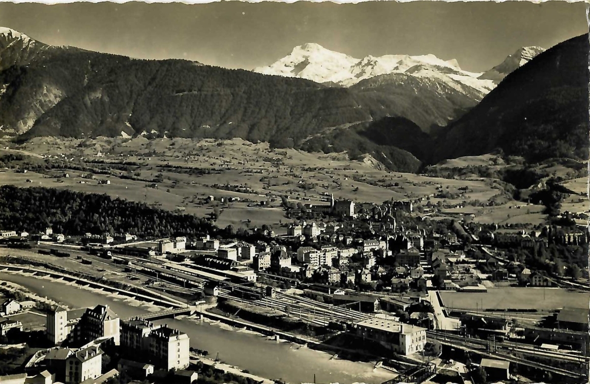 <p>Karte Top Zustand ungelaufen&nbsp;</p>